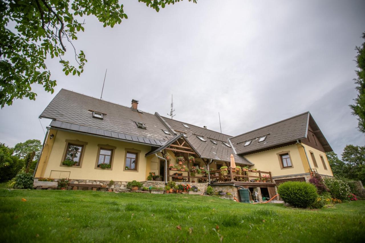 Apartmany Rubinovi Horejsi Vrchlabi 外观 照片