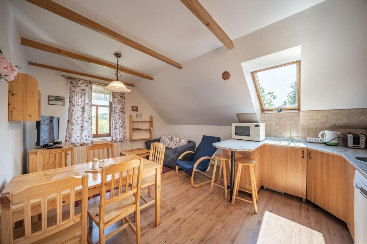 Apartmany Rubinovi Horejsi Vrchlabi 外观 照片