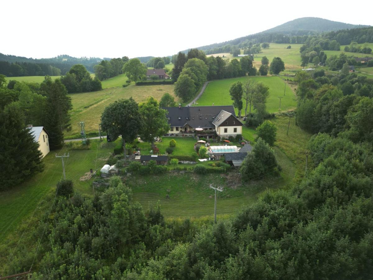 Apartmany Rubinovi Horejsi Vrchlabi 外观 照片